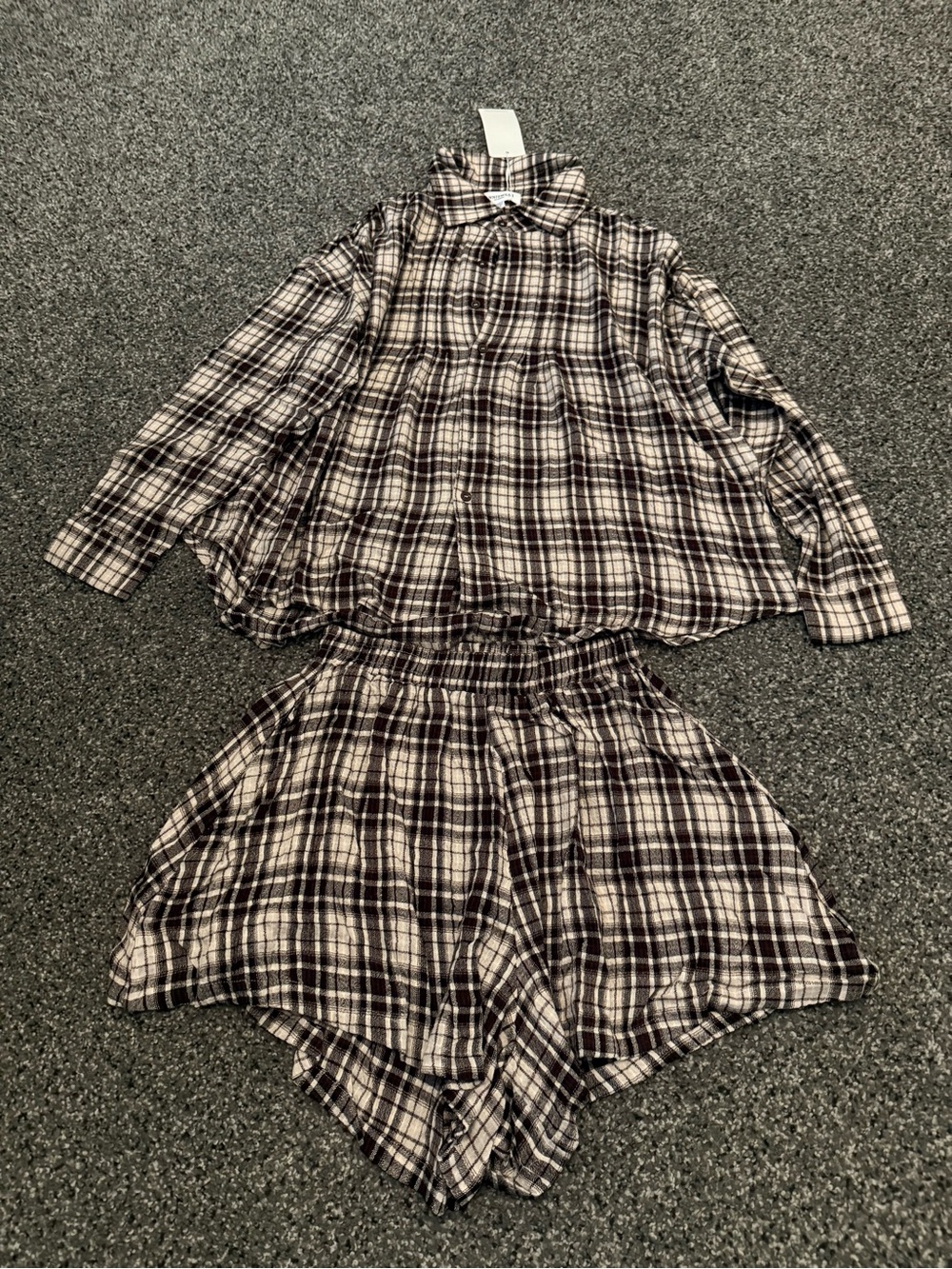 Plaid High-Waist Relaxed Shorts in Brown & White shirts and top - Picture 1 of 4